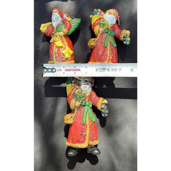 3 Vtg Old World Santa Hard Plastic Blow Mold 7” Christmas Ornaments -S72 -1 - Picture 9 of 11